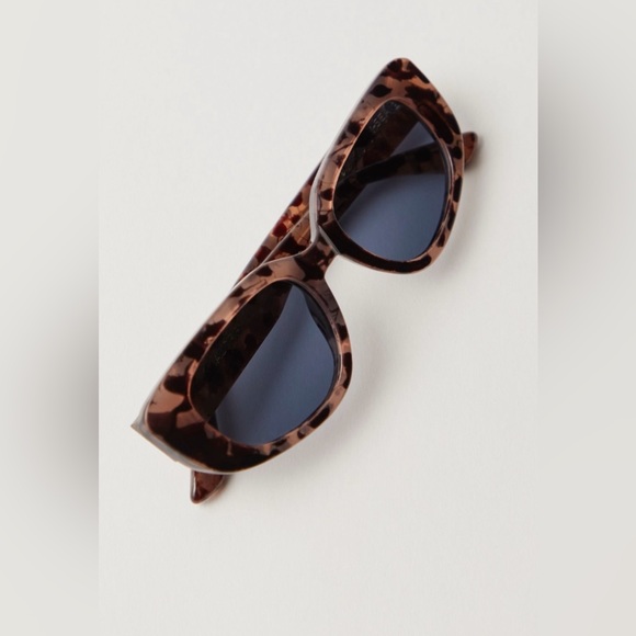 Free People Accessories - ▪️NWT Free People Audrey Sunglasses